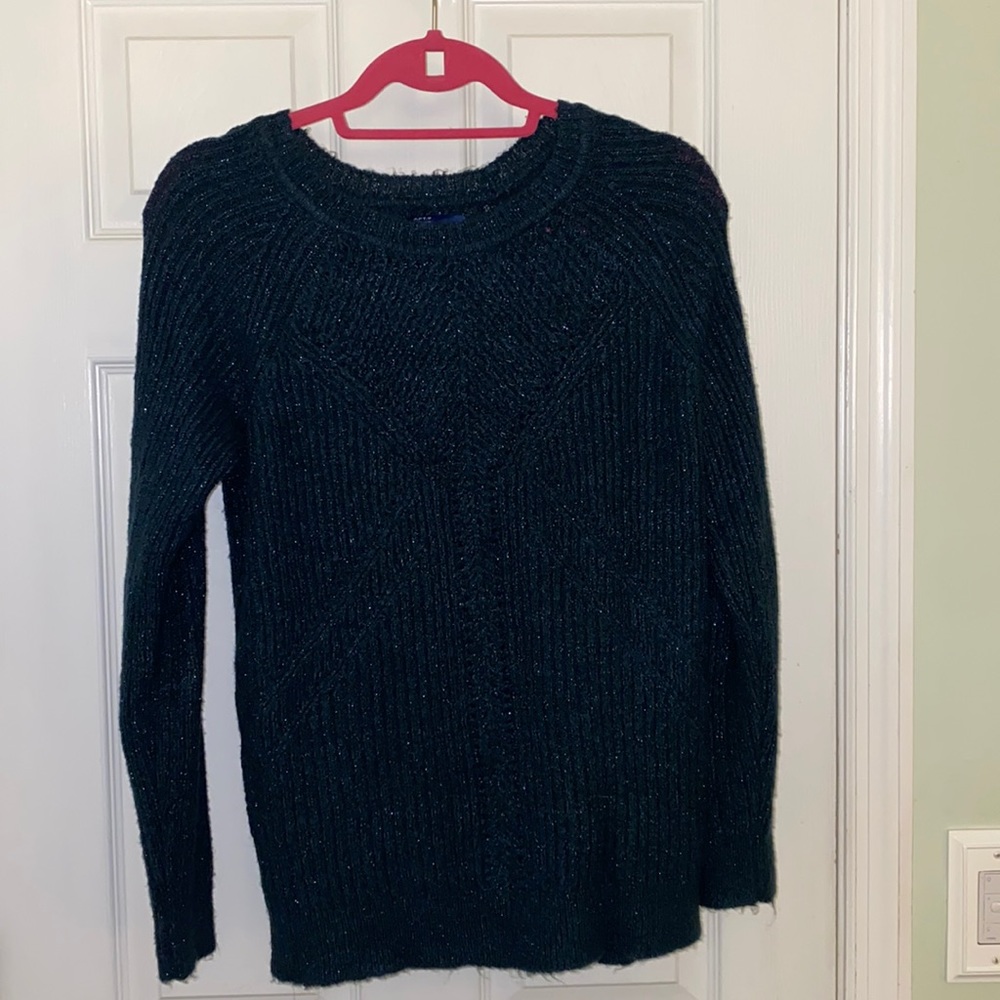Green long sleeve sweater